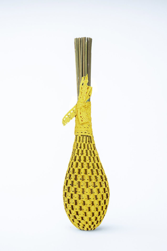 lavender wand yellow lace - Image 1